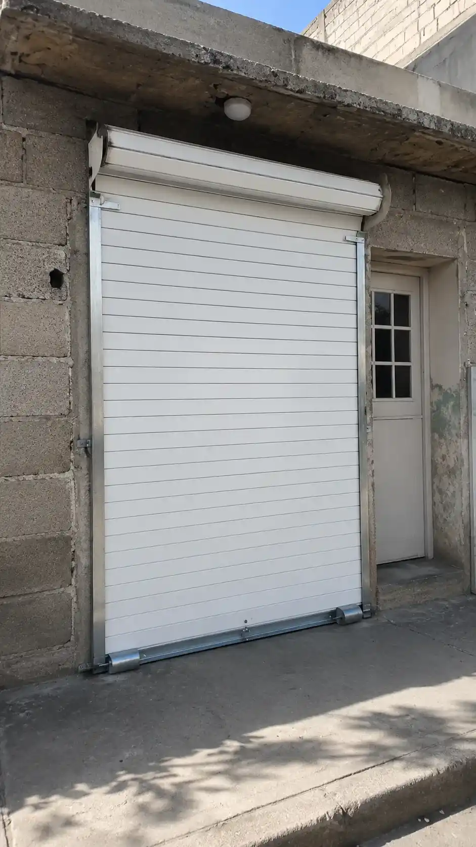 Cortinas de acero para negocios en Cancún